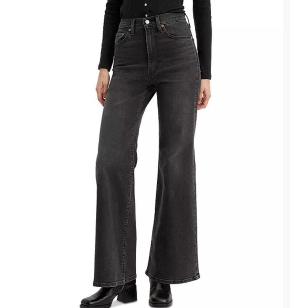 Levi’s Ribcage Bell Flare Leg Jeans in Black Size 39x32 NWT!